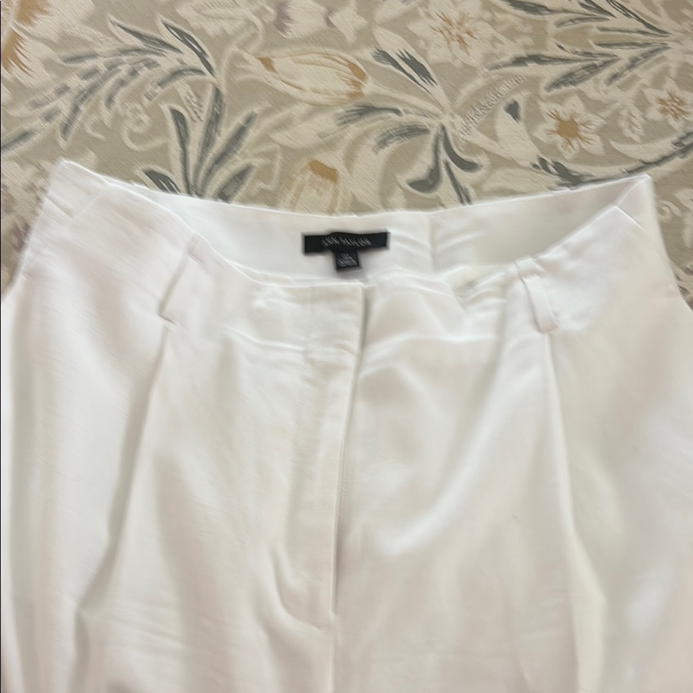 Ann Taylor White Tailored Trousers with Pleated Waist